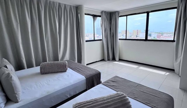 Free Breakfast Stay | 6.2 mi to Senador Nilo Coelho Airport | 2 Units