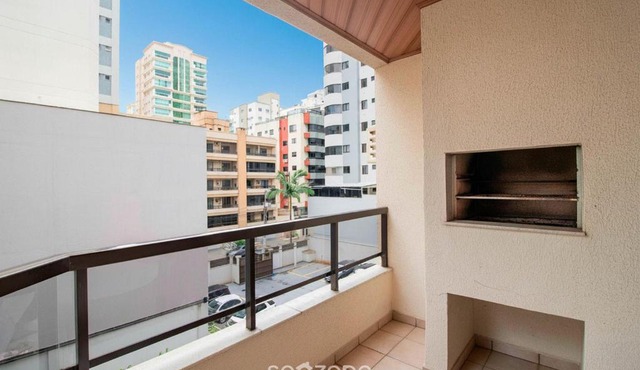 Fully equipped apartments in Meia Praia, 150m from the sea - EOOs