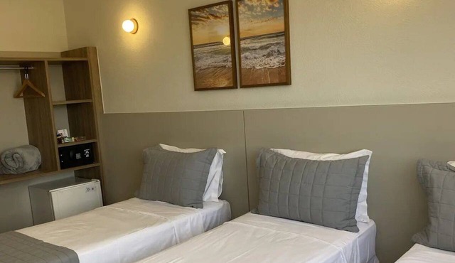 Great Brazil Stay | 3 Units | 1 Mi to Ipitanga Beach | Game Room | Rooftop Pool