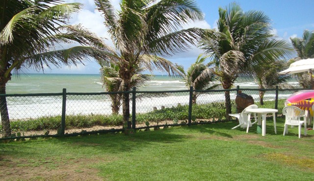Ground floor apt with 3 bedrooms all furnished in gated community Guarajuba