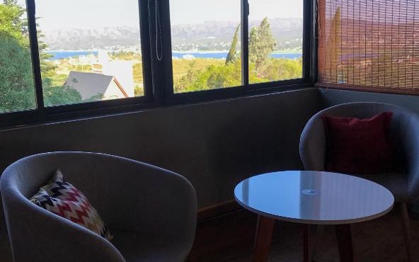 Hermosa casa con vista al lago in Villa Carlos Paz
