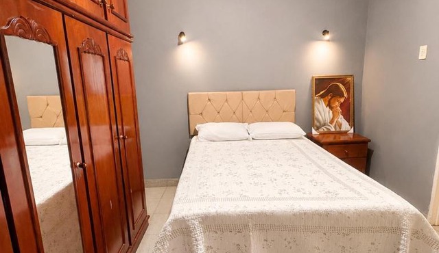 Hospedagem Casa Completa Ótima localização Centro Canindé