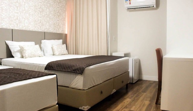 Hotel Caju de Ouro