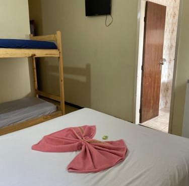Hotel econômico no centro para 4 pessoas in Sete Lagoas