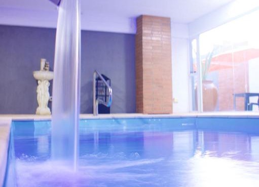 hotel El Tropical
