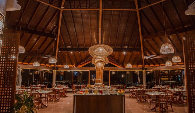 Hotel Lago Dourado