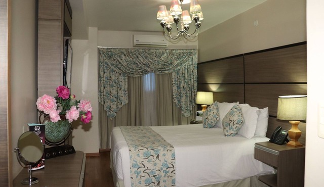 Hotel Luxsur
