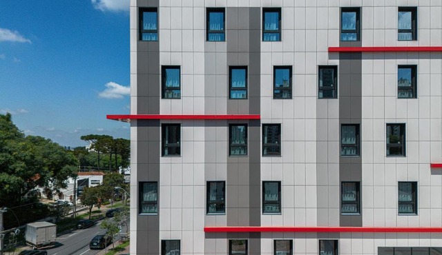 Hotel Moov Curitiba