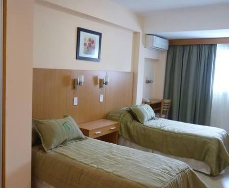 Hotel Osam