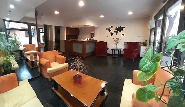 Hotel Petit