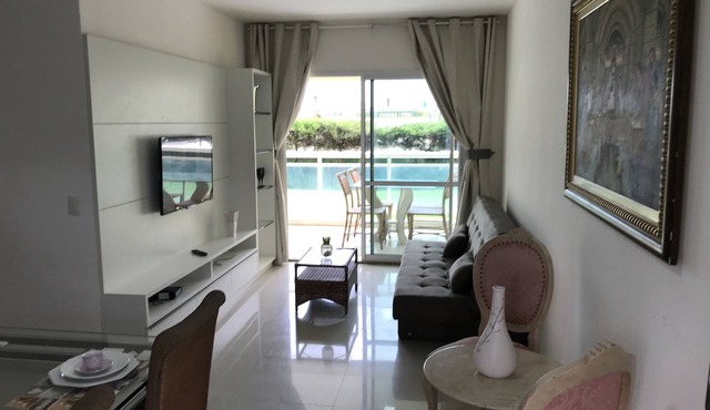 In the best part of Praia do Futuro, ground floor, 3 bedrooms, 2 suites in VG FUN, top-notch Wi-Fi.