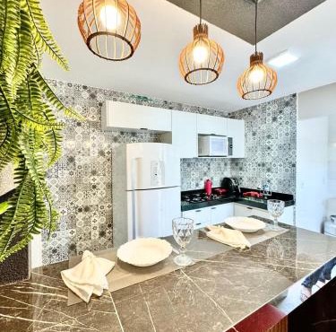 Incrível apartamento com suíte no centro da cidade