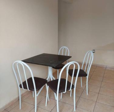 Kitnet bem localizada