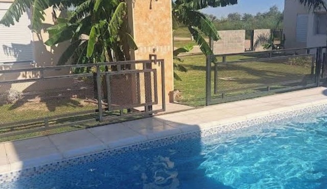 Kon-tiki Cabañas