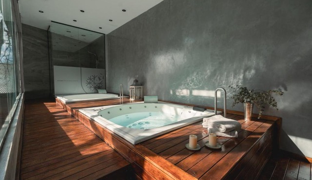 La Urumpta Hotel, AKEN MIND