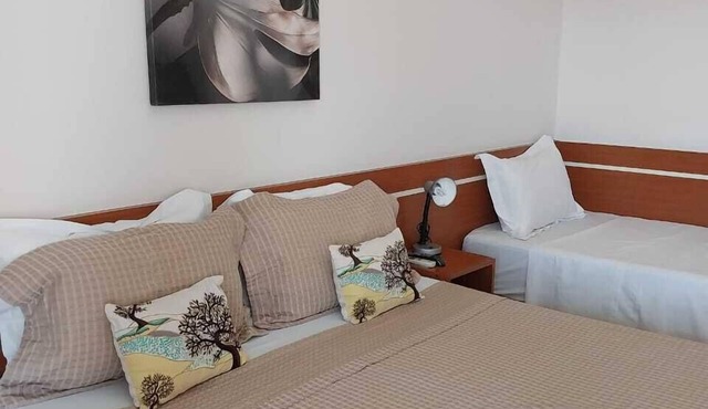 LEME PLAZA HOTEL