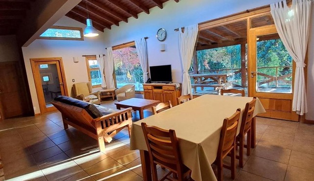 Los Lagos, casa de montaña in Villa La Angostura