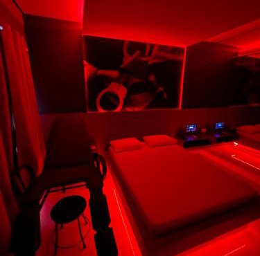 Luxu's Motel