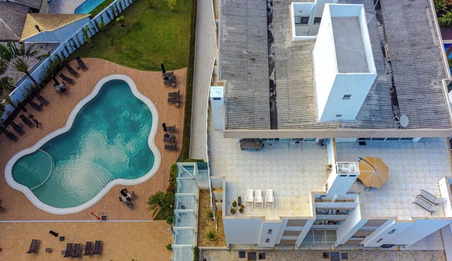 Luxury Penthouse in Jurerê Internacional: 150m² Terrace, Private Pool and Suite
