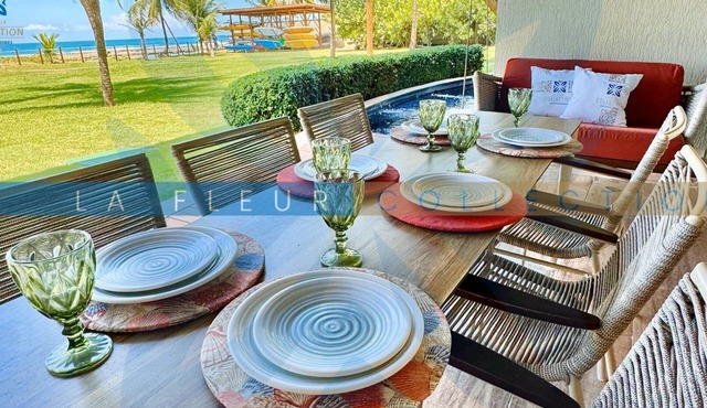 Luxury Sea Front with Pool at La Fleur Polynesia