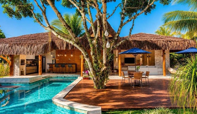 Luxury Villa on the Maraú Peninsula | 4 Suites Heated Pool Boat & More