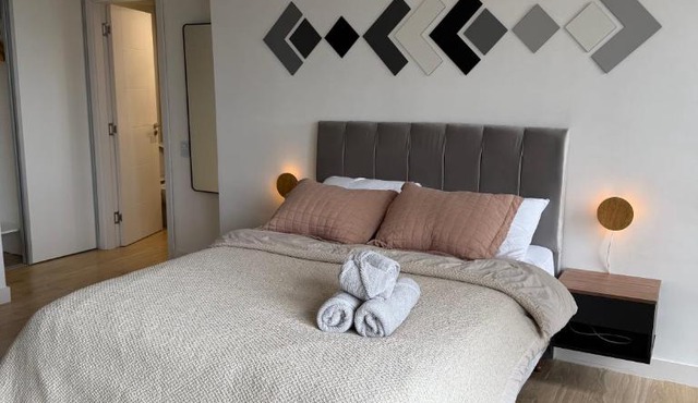 MarDelSuites - Studio Moderno Piso Alto- Vista al Mar, Cochera Opcional, AC, 2min Playa in Mar del Plata
