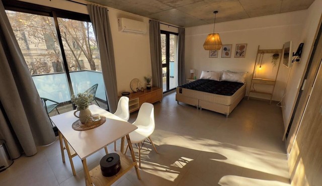 Modern Luxury: Industrial design & comfy all year