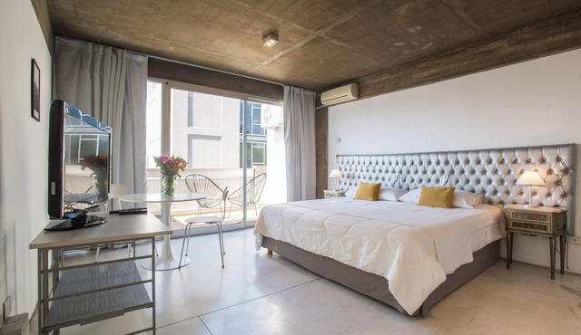 Modern Studio Apartment in Palermo with Private Balcony