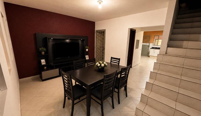 Morada 360 Casa Inteira para até 09 Pessoas