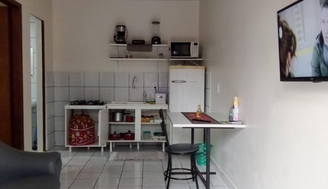 N 04 - Apto Prático com 1 quarto com 2 camas solt, garagem