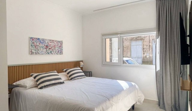 New one-bedroom apartment, semi-central location with a garage in Azul
