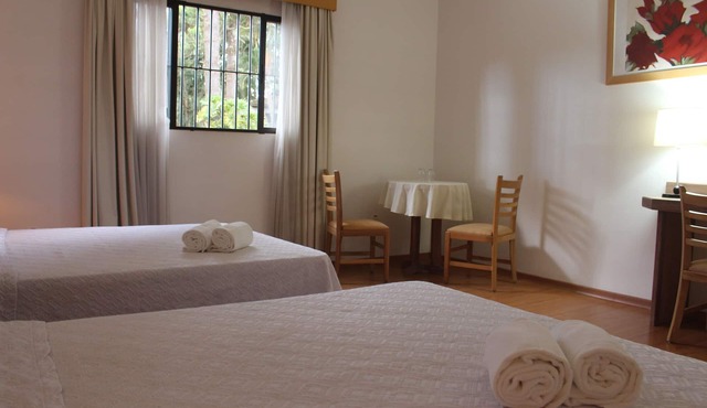 PARADIES HOTEL EXPRESS