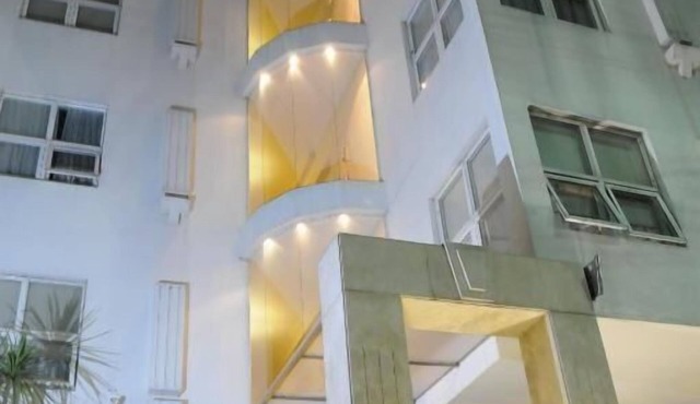 PARRA HOTEL AND SUITES
