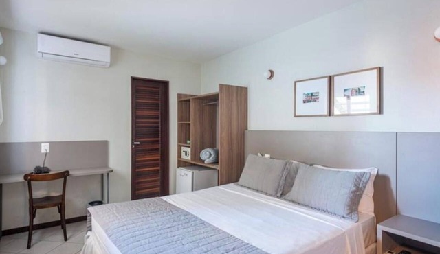 Perfect for Travelers Seeking Beach Bliss |0.6 Miles to Vilas do Atlântico Beach