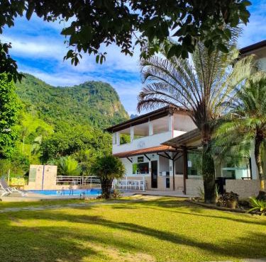 Pousada Cantinho do Sossego localizada do lado Norte de Paraty próxima as Praias de Sao Gonçalo São Gonçalinho Aldeia dos Pataxós Cachoeira do Crepusculo Ilha do Pelad e muito mais