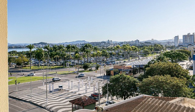 Public Market | Pontes View | Everything within walking distance #CA81