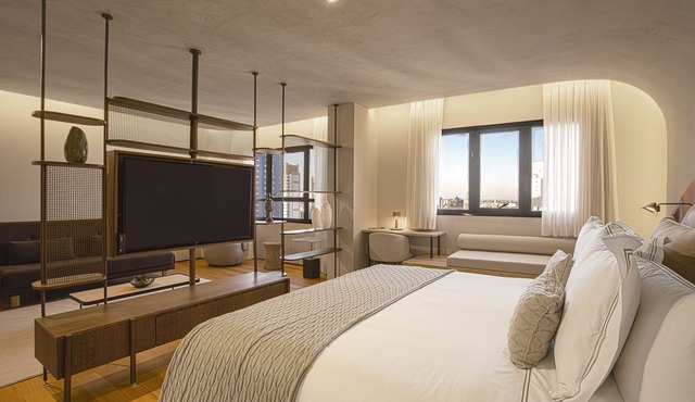 QOYA Hotel Curitiba, Curio Collection by Hilton