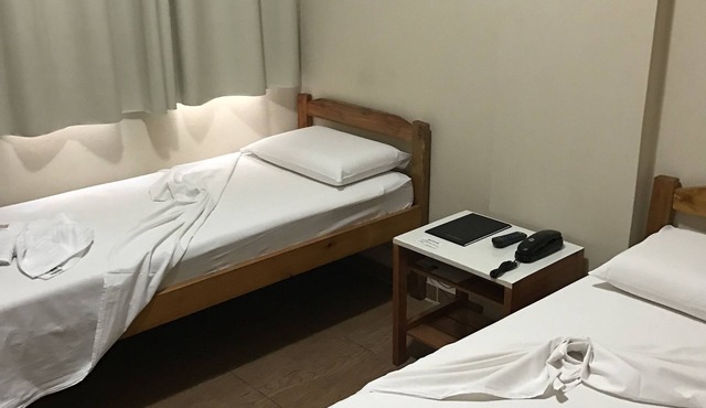 Qualyleste Hotel