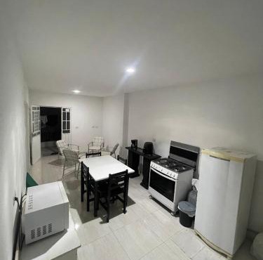 Quarto Casal com Wi-Fi e Ar, próximo ao Centro