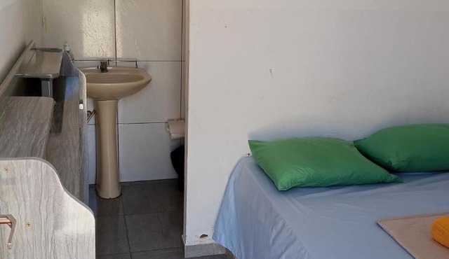 Quarto pequeno ar condicionado 2 in Serra Talhada