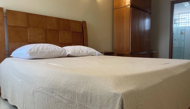 Quartos Premium na 206 Sul Banheiro Privativo
