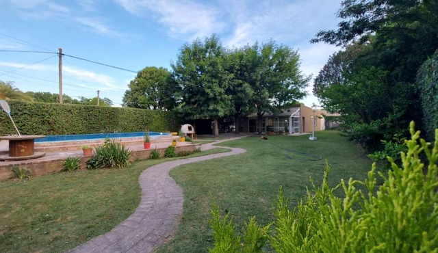 Quinta a metros del Parque Municipal y La Antigua Pulpería