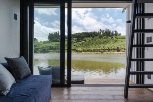Refúgio Romântico com Lago Privativo no Vale dos Vinhedos in Garibaldi