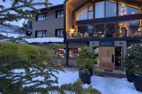 Refugio Knapp