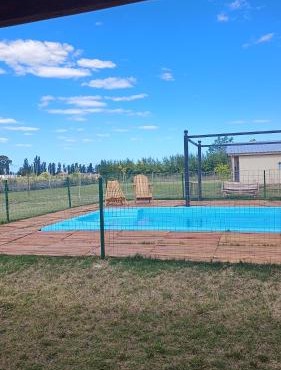 Refugio privado con pileta y parque