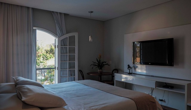 San Raphael Country Hotel