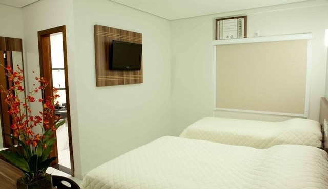 Serras Hotel