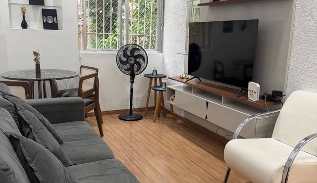 Smart & Cozy: Best Location in Botafogo | Steps to Metro & Shops | Sleeps 6 in Rio de Janeiro