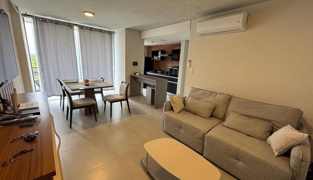 SOHO 2-bedroom apartment with AC in adorable Luque/Asunción