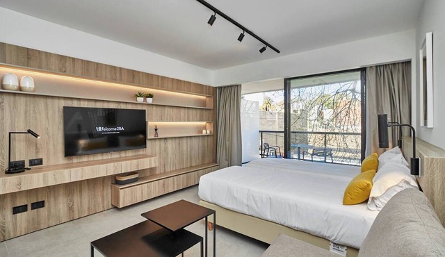 SoHo 302 Studio in Palermo | Balcony, Rooftop Jacuzzi & Self Check-in